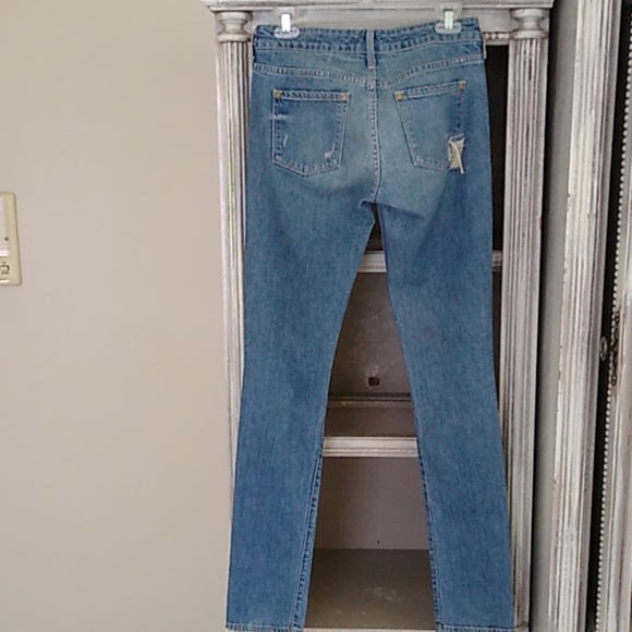 Vince Distressed Jeans - Picture 2 of 7